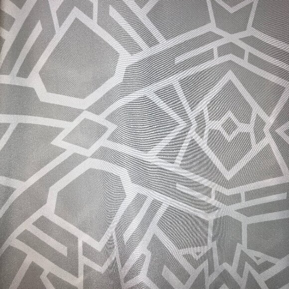 Armani Exchange: Grey and white geometric top (size M) - Picture 4 of 6